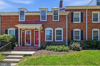 4638 36th Street S #B, Arlington, VA 22206 - Photo 2