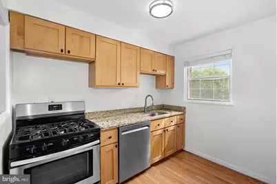 1423 N Nash Street #3, Arlington, VA 22209 - Photo 6