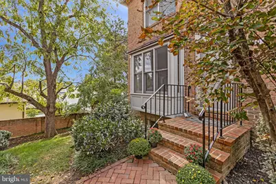 2105 N Tazewell Court, Arlington, VA 22207 - Photo 2