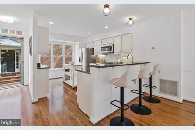 2105 N Tazewell Court, Arlington, VA 22207 - Photo 6