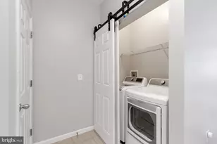 2465 Army Navy Dr, Arlington, VA 22206 - Photo 4