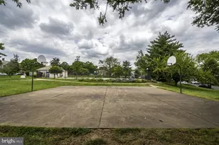 3321 S Wakefield St, Arlington, VA 22206 - Photo 32