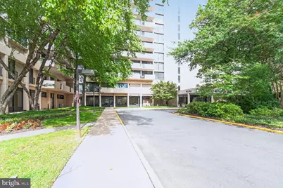 4141 N North Henderson Road #311, Arlington, VA 22203 - Photo 2