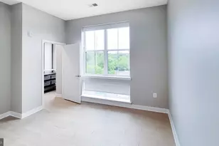 989 S Buchanan St, Arlington, VA 22204 - Photo 12