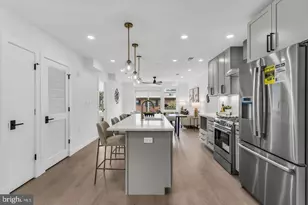 1201 N Quinn St, Arlington, VA 22209 - Photo 2
