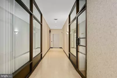4141 N Henderson Road #1002, Arlington, VA 22203 - Photo 44