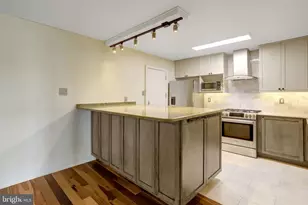 1300 Army Navy Dr, Arlington, VA 22202 - Photo 18