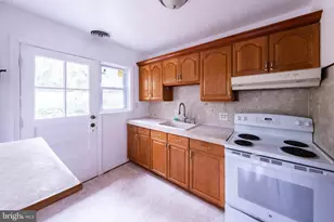 2419 N Dickerson Street N, Arlington, VA 22207 - Photo 12