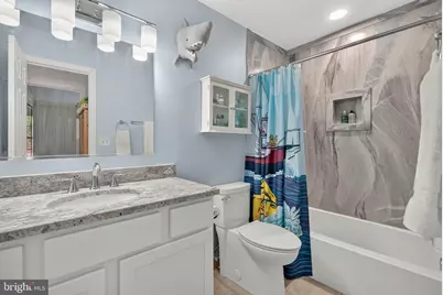 2050 N Calvert Street #404, Arlington, VA 22201 - Photo 16