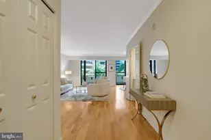 1300 Crystal Dr, Arlington, VA 22202 - Photo 22
