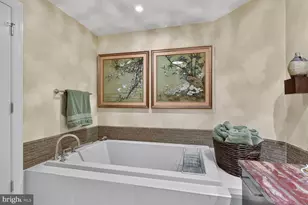 1881 N Nash St, Arlington, VA 22209 - Photo 18