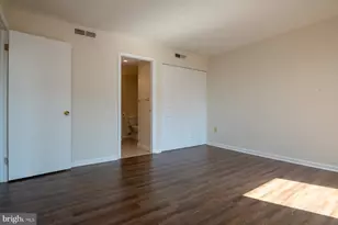 1300 Army Navy Dr, Arlington, VA 22202 - Photo 10