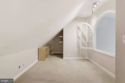 4656 34th Street S #B1, Arlington, VA 22206 - Photo 18