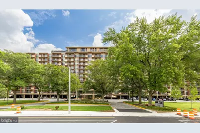 1300 Army Navy Drive #503, Arlington, VA 22202 - Photo 18