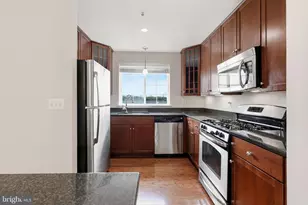4141 S Four Mile Run Dr, Arlington, VA 22204 - Photo 10