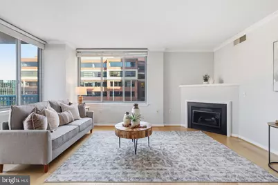 851 N Glebe Road #711, Arlington, VA 22203 - Photo 2