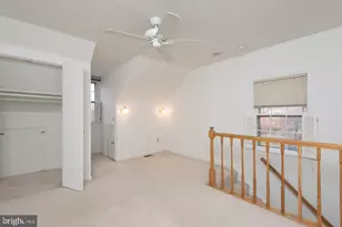 1210 W Abingdon Dr, Alexandria, VA 22314 - Photo 18