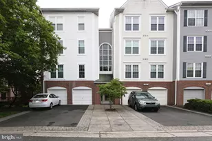 273 S Pickett Street S, Alexandria, VA 22304 - Photo 1