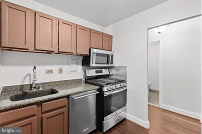 5340 Holmes Run Parkway #107, Alexandria, VA 22304 - Photo 12