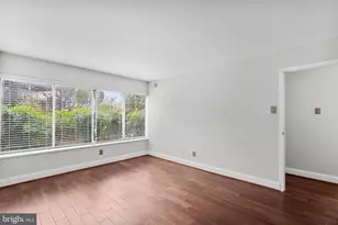 5340 Holmes Run Pkwy, Alexandria, VA 22304 - Photo 18