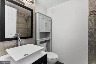 5340 Holmes Run Pkwy, Alexandria, VA 22304 - Photo 22