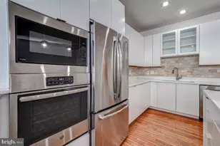 730 Catts Tavern Dr, Alexandria, VA 22314 - Photo 16