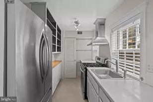 810 Queen St, Alexandria, VA 22314 - Photo 14