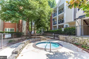 3312 Wyndham Cir, Alexandria, VA 22302 - Photo 18