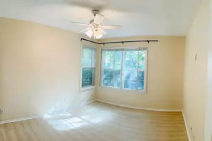 3312 Wyndham Cir, Alexandria, VA 22302 - Photo 4