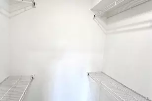 3307 Wyndham Cir, Alexandria, VA 22302 - Photo 12