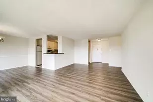 205 Yoakum Pkwy, Alexandria, VA 22304 - Photo 8