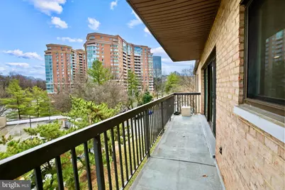 3200 S 28th Street #403, Alexandria, VA 22302 - Photo 8
