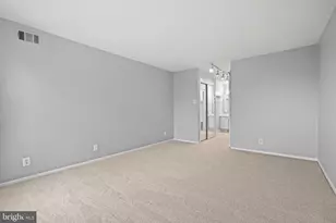 307 Yoakum Pkwy, Alexandria, VA 22304 - Photo 22