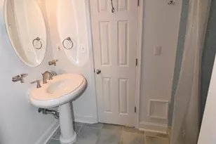 1342 Chetworth Ct, Alexandria, VA 22314 - Photo 12