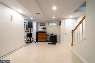 234 Wesmond Dr, Alexandria, VA 22305 - Photo 10