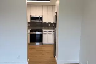 205 Yoakum Pkwy, Alexandria, VA 22304 - Photo 4