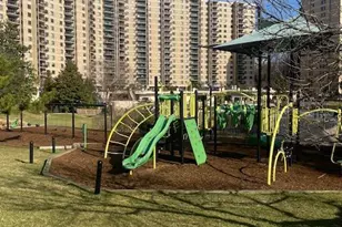 205 Yoakum Pkwy, Alexandria, VA 22304 - Photo 32