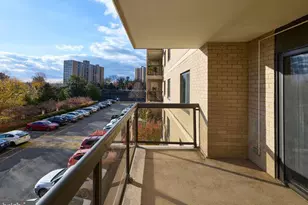 205 Yoakum Pkwy, Alexandria, VA 22304 - Photo 34