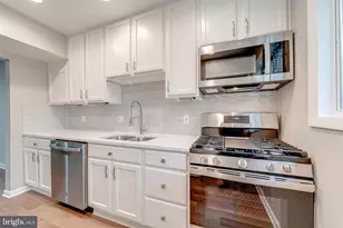 51 Skyhill Rd, Alexandria, VA 22314 - Photo 8