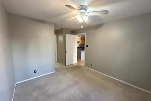 3306 Wyndham Cir, Alexandria, VA 22302 - Photo 8