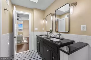 28 Wolfe St, Alexandria, VA 22314 - Photo 44