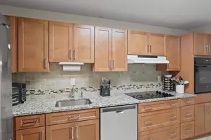 205 Yoakum Pkwy, Alexandria, VA 22304 - Photo 14