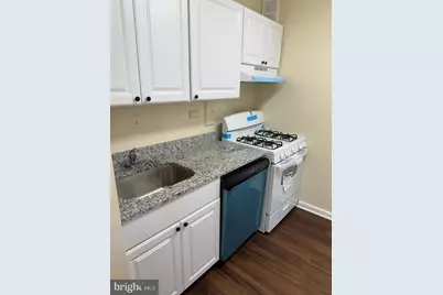 5340 Holmes Run Parkway #301, Alexandria, VA 22304 - Photo 14
