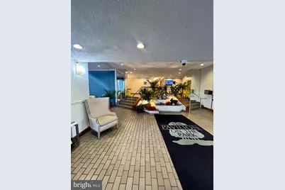 5340 Holmes Run Parkway #119, Alexandria, VA 22304 - Photo 2