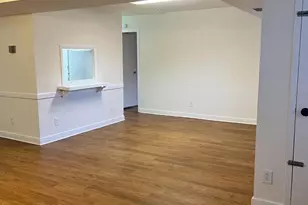 5340 Holmes Run Pkwy, Alexandria, VA 22304 - Photo 8