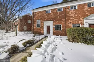 3608 Greenway Pl, Alexandria, VA 22302 - Photo 2