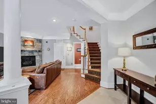 708 Day Ln, Alexandria, VA 22314 - Photo 4