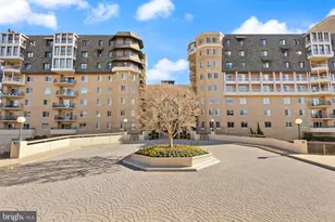 1250 S Washington St, Alexandria, VA 22314 - Photo 2