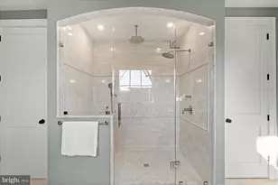 14 W Bellefonte Ave, Alexandria, VA 22301 - Photo 60