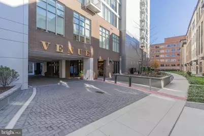 925 N Fairfax Street #406, Alexandria, VA 22314 - Photo 2
